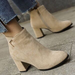 Taupe booties size women’s 7. NEW